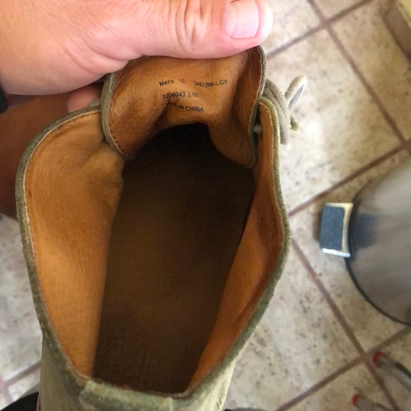 Gray suede chukka boot - Picture 3 of 4